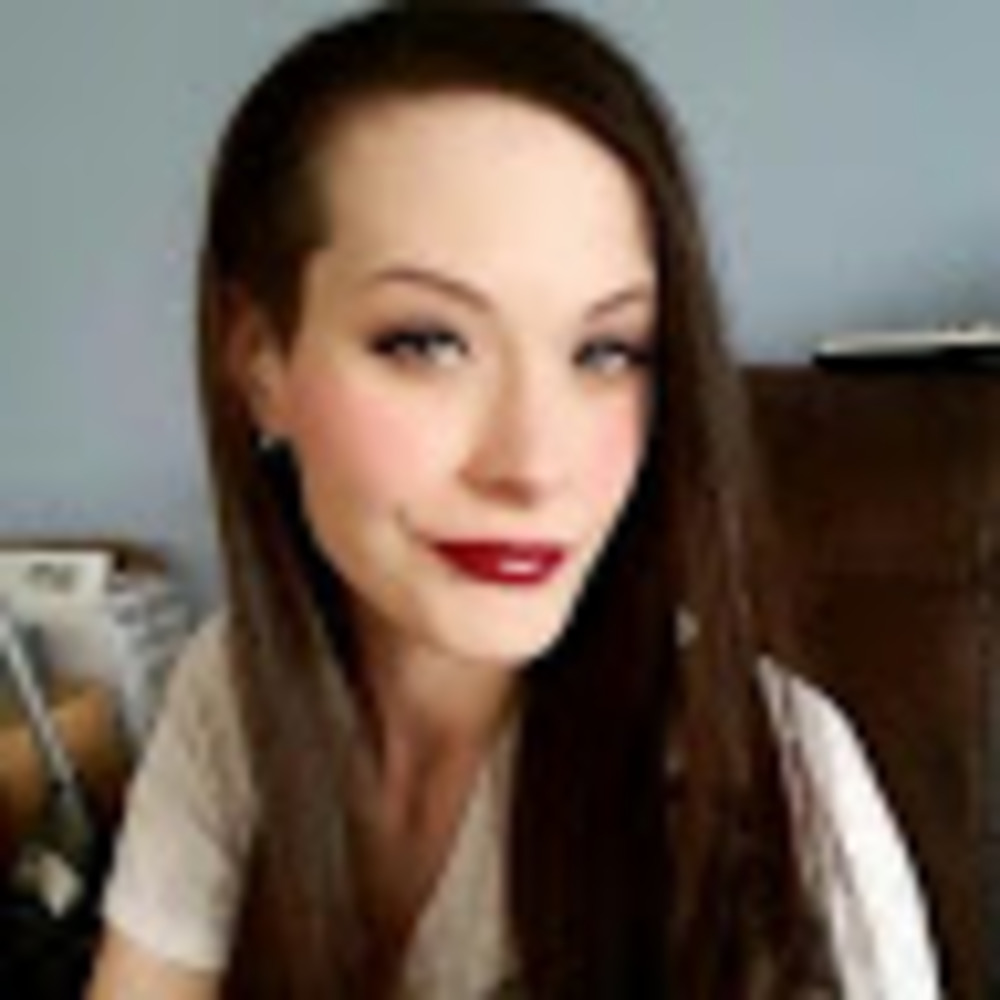 Meet your Posher, Stacy